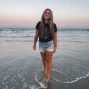 Meet your Posher, Amanda